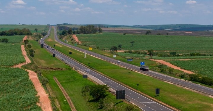 SPVias estima 36 mil veículos na SP-255, em Avaré, no feriado prolongado