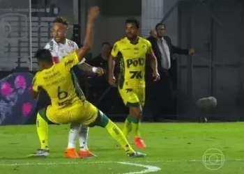 Santos cede empate ao Mirassol e segue próximo da zona de rebaixamento