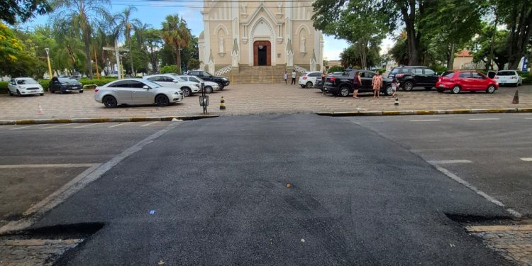 MOBILIDADE URBANA – Prefeitura de Avaré implanta faixas de pedestres elevadas em ruas do centro
