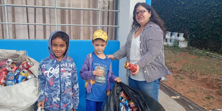 Escola da Barra Grande transforma projeto de reciclagem em churrasco de confraternização