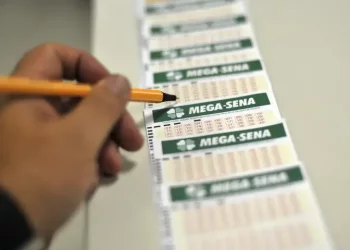 Ninguém acerta e prêmio da Mega-Sena vai a R$ 52 milhões