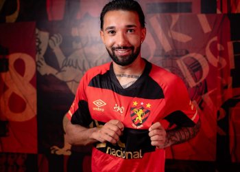 Atacante botucatuense Clayson é anunciado pelo Sport com contrato até 2026