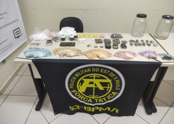 PM DESMANTELA “CASA BOMBA” E APREENDE ARSENAL DE DROGAS PRÓXIMO AO TIRO DE GUERRA EM AVARÉ