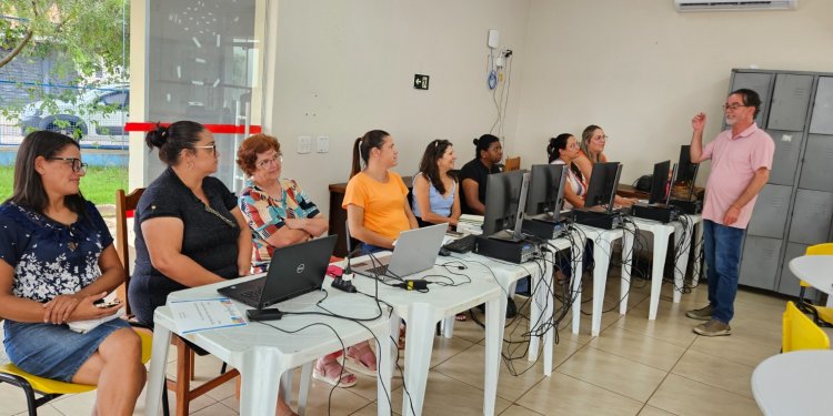 ASSISTÊNCIA SOCIAL –  Conselheiras tutelares participam de capacitação técnica em Avaré* – Curso abordou atribuições legais do Conselho Tutelar e uso do Sipia, sistema unificado de registro de ocorrências