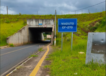 VANDALISMO DEIXA TÚNEL MILTON MONTI NO ESCURO EM AVARÉ