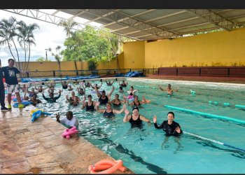 Secretaria de Esportes oferece aulas gratuitas de hidroginástica em Avaré