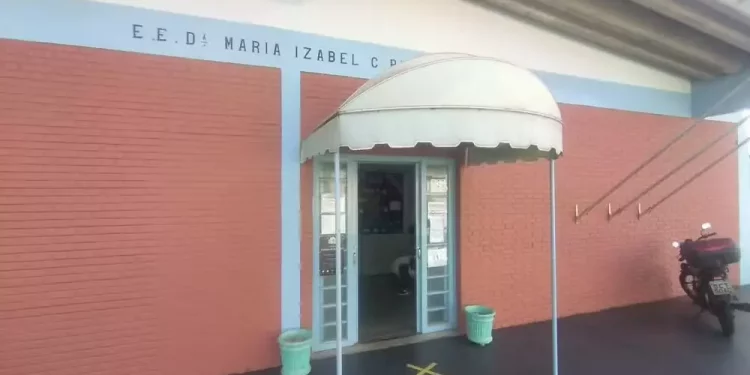 Inspetora de escola cívico-militar registra boletim de ocorrência após ser ofendida por dois alunos em Avaré