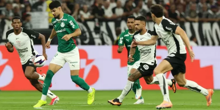 Palmeiras vence o Corinthians e garante classificação no Campeonato Paulista