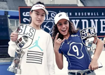 Rayssa Leal vence primeira etapa do circuito mundial de skate