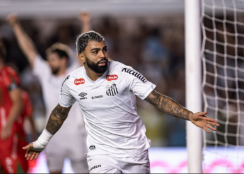 Santos goleia o Velo Clube e avança às quartas do Paulistão