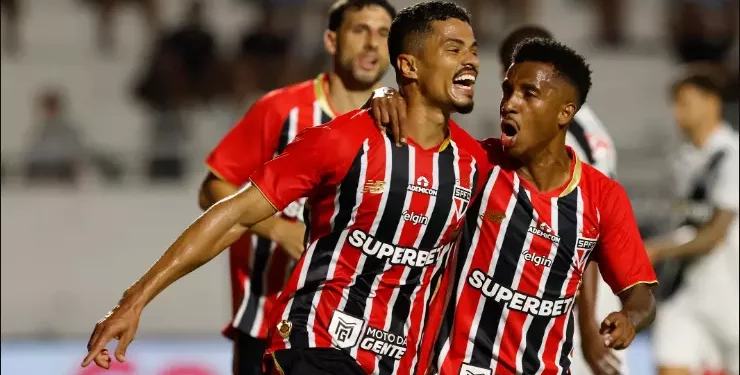 São Paulo bate a Ponte Preta e vai às quartas do Campeonato Paulista