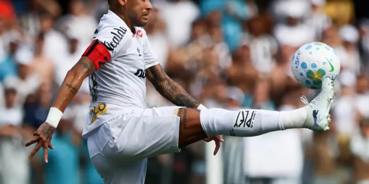 Neymar passa em branco na véspera de última convocação antes da Copa