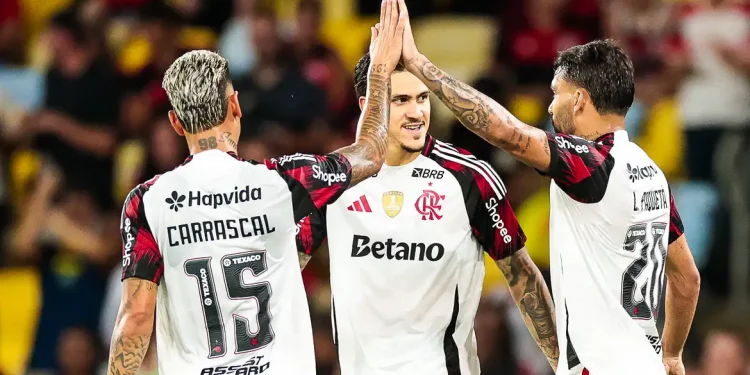 Flamengo atropela Madureira e disputa final do Carioca com Fluminense