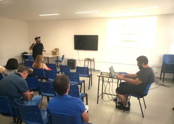 EDUCAÇÃO  – *Professores da EJA passam por capacitação sobre plataforma digital de ensino*