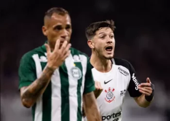 Corinthians perde para o Coritiba  na Neo Química Arena