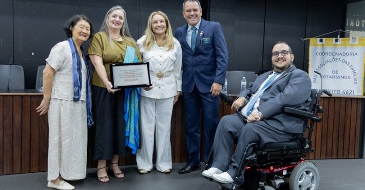Governadora Márcia Brito recebe homenagens na Alesp pelo Distrito 4621 do Rotary