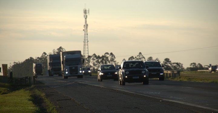 Operação Páscoa prevê mais de 32 mil veículos no trecho de Avaré da SP-255