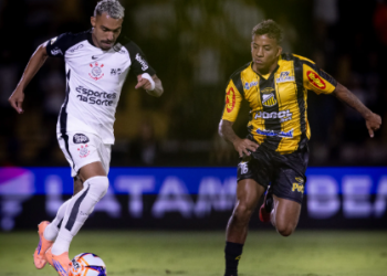 Corinthians perde do Novorizontino e é eliminado do Paulistão
