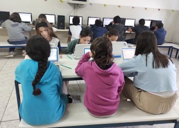 EDUCAÇÃO* *Alunos de Informática da *Rede Municipal passam por avaliação*