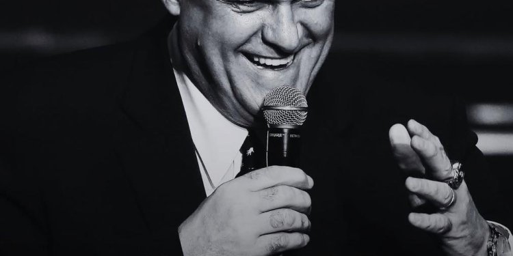 Lenda do basquete mundial, Oscar Schmidt morre aos 68 anos