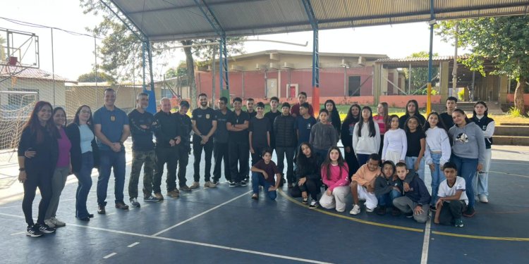 Polícia Civil realiza palestra para estudantes de escola cívico-militar em Avaré