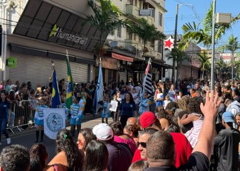 Ato Cívico e desfile na Amando de Barros marcam os 171 anos de Botucatu