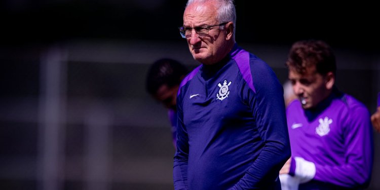Corinthians demite Dorival Júnior após derrota para o Internacional