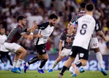 Corinthians é derrotado pelo Fluminense no Maracanã