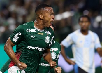 Palmeiras vence o Grêmio e mantém liderança isolada do Campeonato Brasileiro