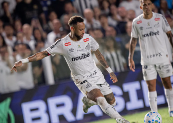 Santos vence o Remo e sobe na tabela do Brasileirão