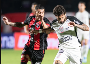 Corinthians empata com o Vitória e entra no Z4 do Brasileirão
