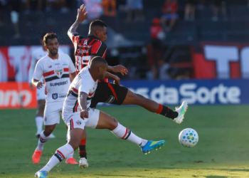 São Paulo perde do Vitória no Barradão