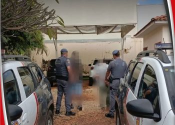 POLÍCIA MILITAR PRENDE HOMEM EM FLAGRANTE POR TRÁFICO DE DROGAS EM FARTURA