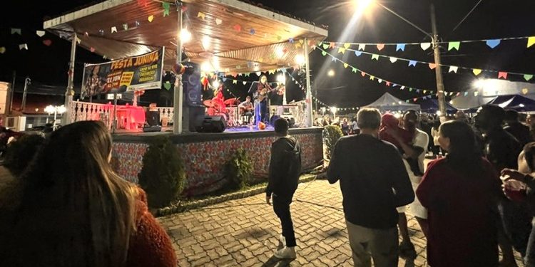 CULTURA  *Grupo Forró no Coreto é atração no dia 6 de junho no Viva o Largo São João*