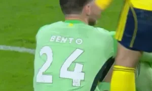 Goleiro de pré-lista da seleção falha e adia título de time de CR7;