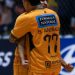 Magnus goleia, garante classificação e segue invicto na Libertadores