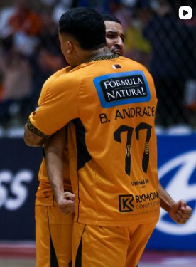 Magnus goleia, garante classificação e segue invicto na Libertadores