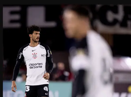 Corinthians empata com Santa Fe e seca Peñarol por vaga antecipada na Libertadores