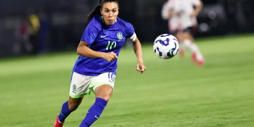 Marta volta à seleção feminina para 2 amistosos contra EUA no Brasil