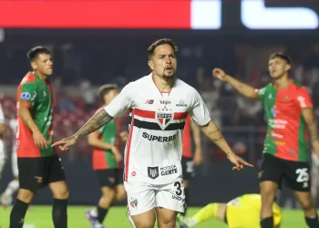 São Paulo vence o Boston River-URU e vai às oitavas da Sul-Americana