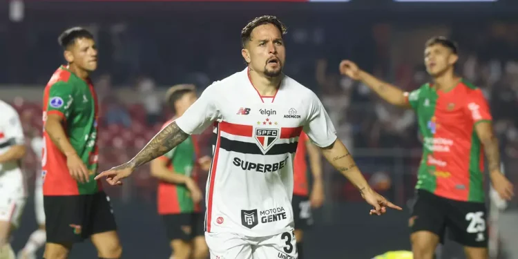 São Paulo vence o Boston River-URU e vai às oitavas da Sul-Americana