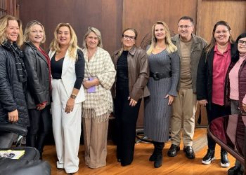 ASSISTÊNCIA SOCIAL *Roberto Araujo firma convênio com ABOVA para fortalecer atendimento em assistência social*