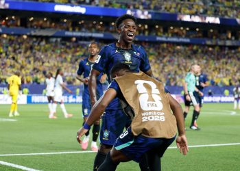 Brasil vence o Haiti e lidera grupo na Copa do Mundo