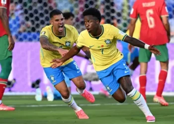Brasil só empata com Marrocos em estreia na Copa
