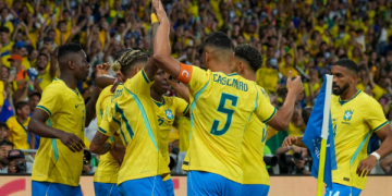 Brasil goleia Panamá no Maracanã antes de ir à Copa