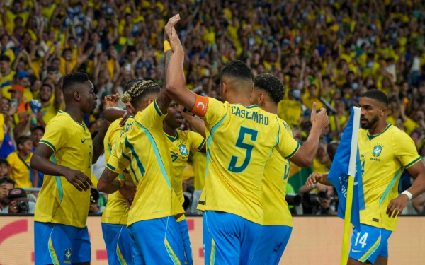 Brasil goleia Panamá no Maracanã antes de ir à Copa