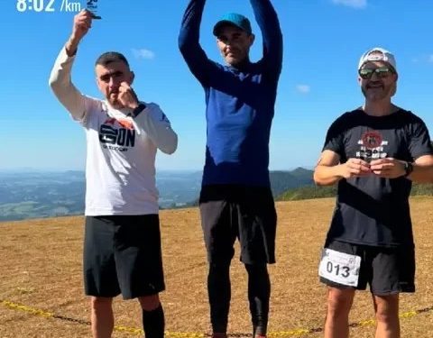 ULTRAMARATONISTA DE AVARÉ CONQUISTA TÍTULO GERAL DA ULTRA DO VULCÃO 2026 EM PROVA DE 100 KM