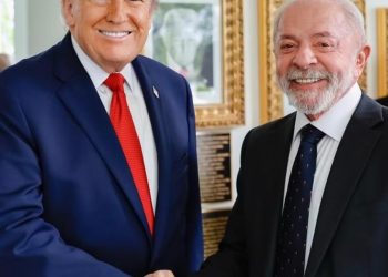 Trump sobre relação com Lula: ‘não poderia me importar menos’; veja vídeo