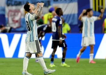 Argentina passa sufoco, mas encerra “conto de fadas” de Cabo Verde