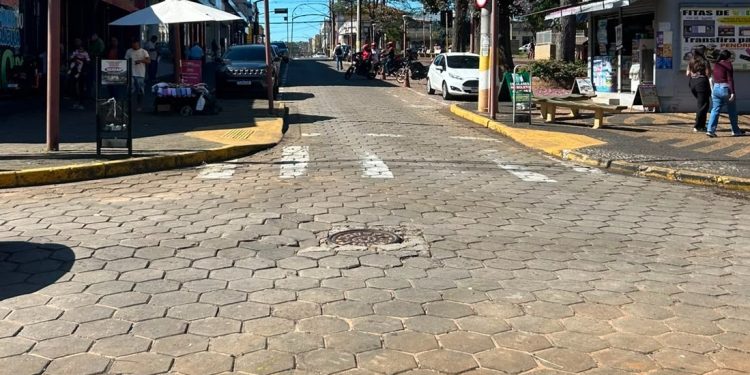 OBRAS* *Enchentes: Obra de drenagem tem novas ruas interditadas